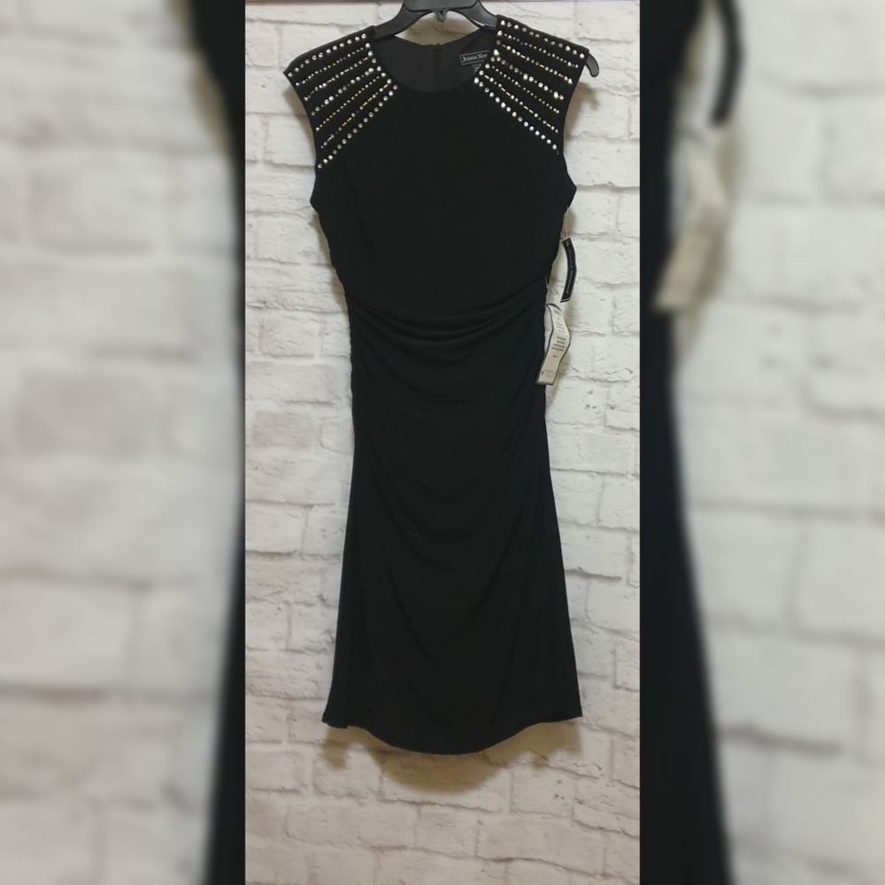 Jessica Howard black dress